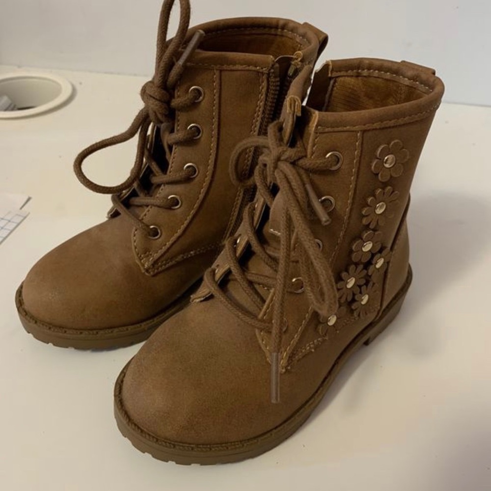 Boots - Picture 2 of 3